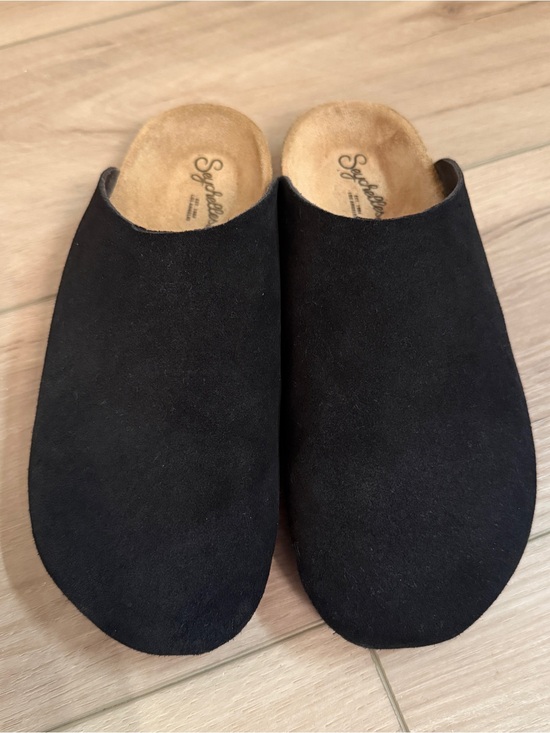 Seychelles Shoes - Seychelles| EUC Women’s 7.5 Black Suede Slip-On Clogs
